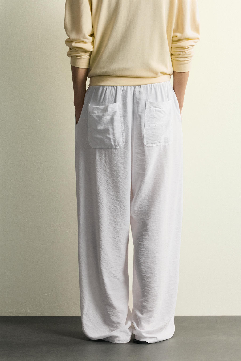 PANTAL?N FLUIDO RELAXED FIT / Blanco - Zara фото 3