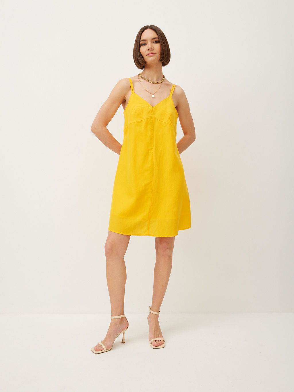 Платье мини на тонких бретелях с пуговицами по спинке - TO BE ONE фото 3