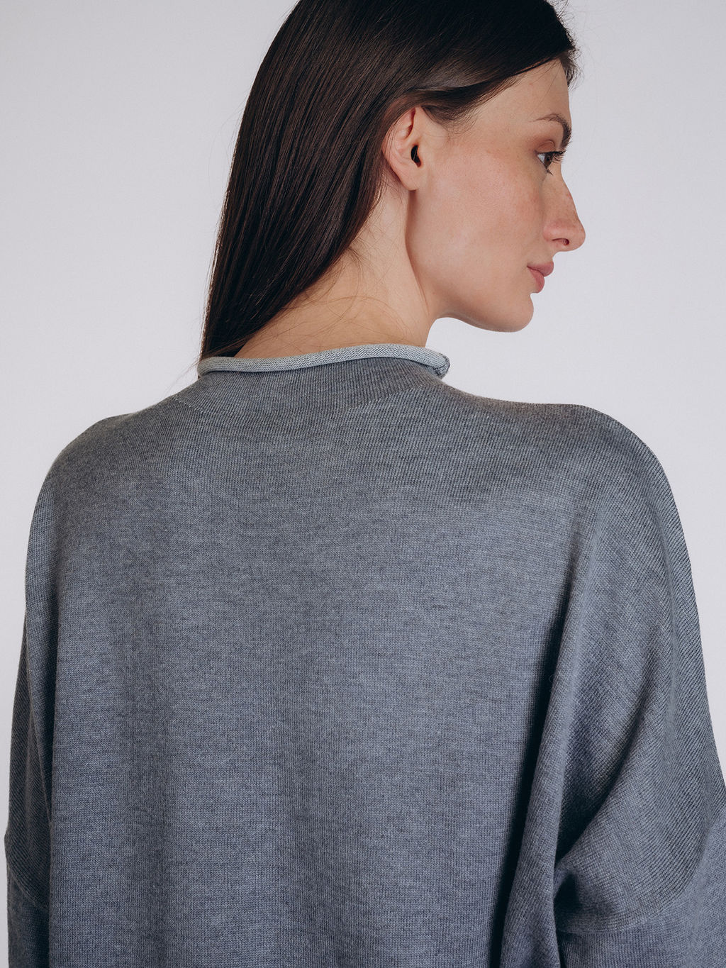 Женская кофта тёмно-серого цвета (арт. 5215TCC) - Indefini фото 3