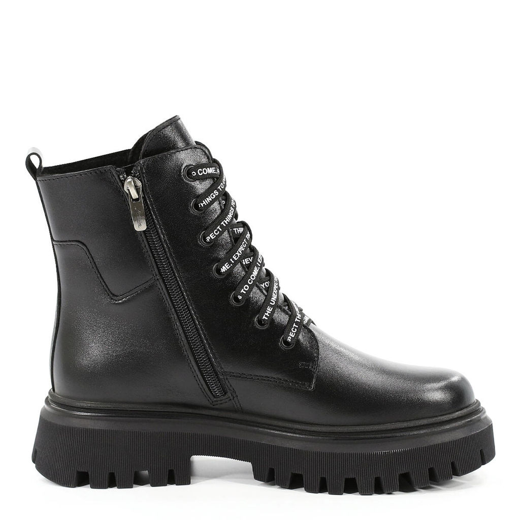 Ботинки девичьи