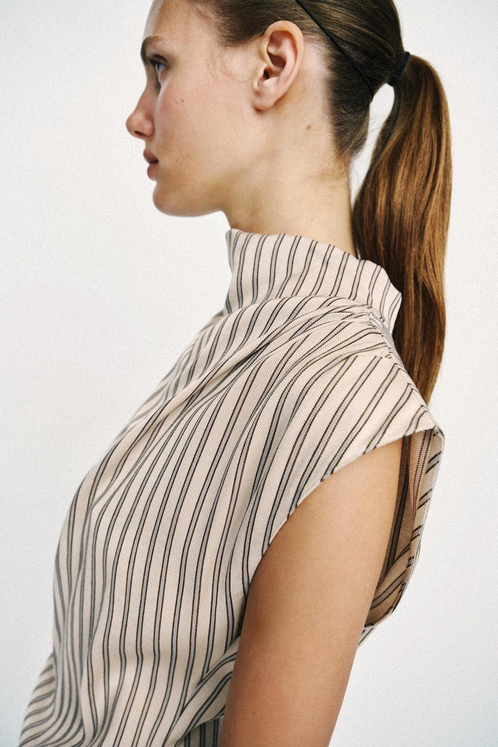 VESTIDO MINI RAYAS ENCAJE / Rosa - Zara фото 3