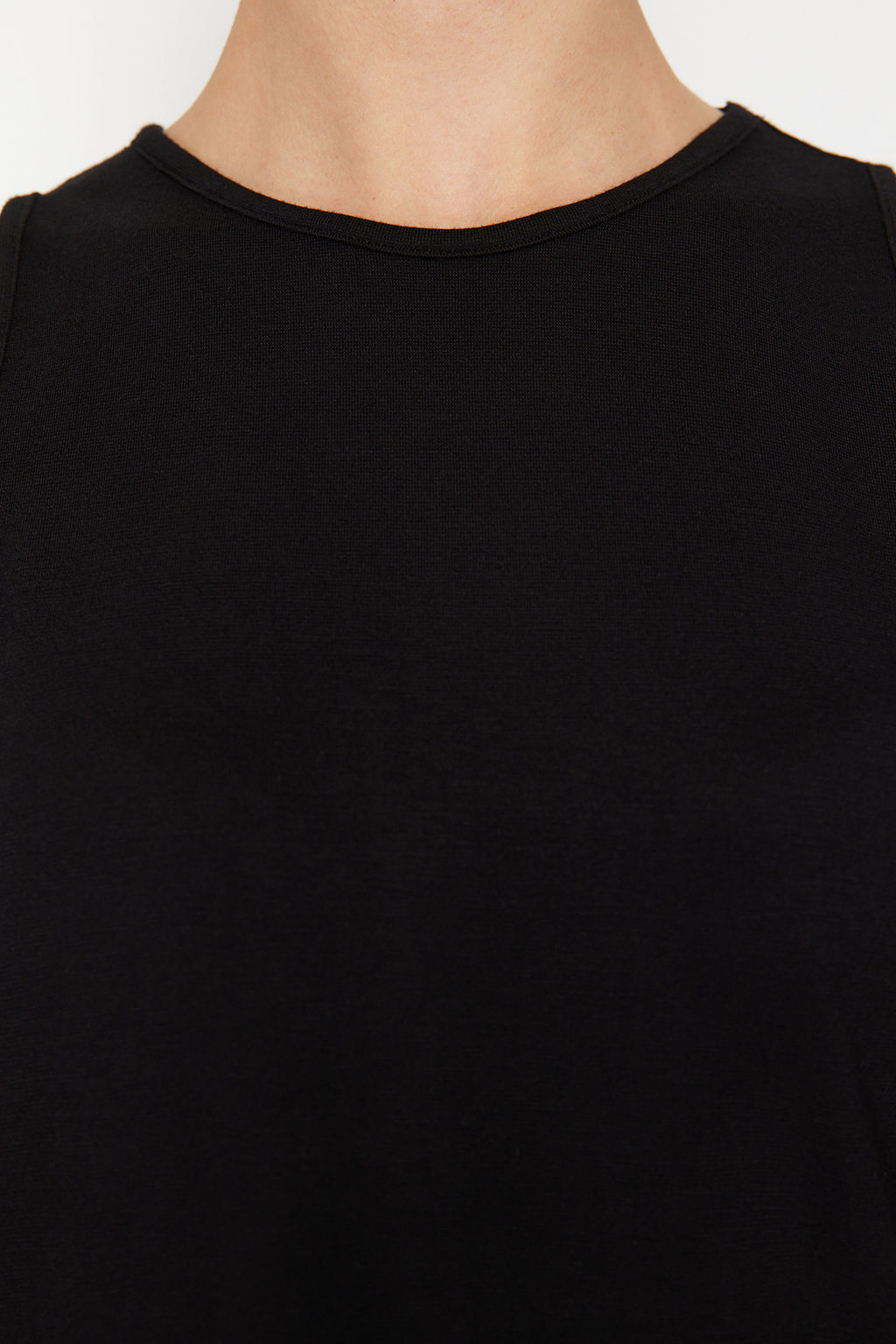 Siyah Regular/Normal Kal?p Bisiklet Yaka Orme Bluz TWOSS24BZ00502 - Trendyolmilla фото 5