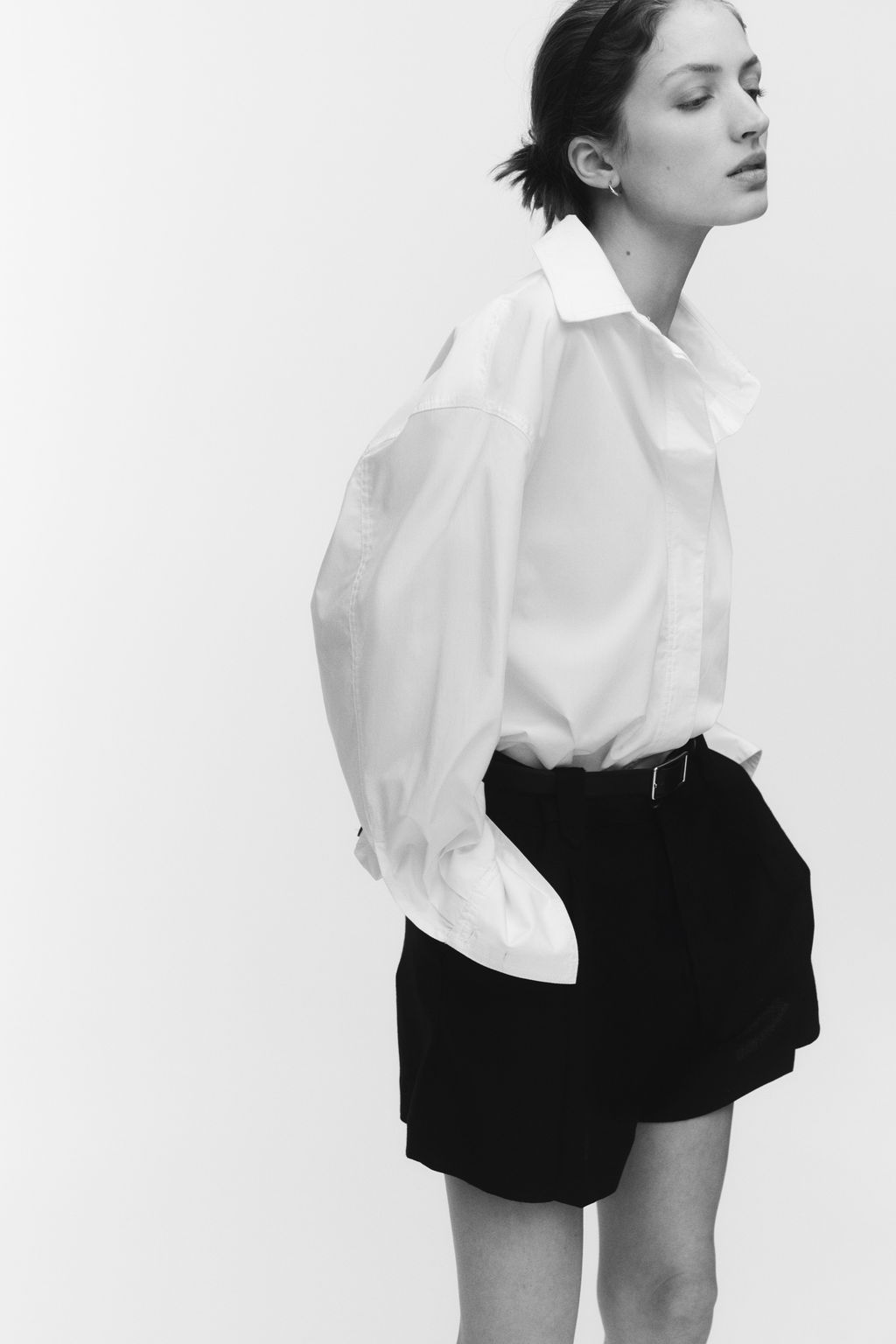Pantal?n corto con pliegues - H&m фото 5