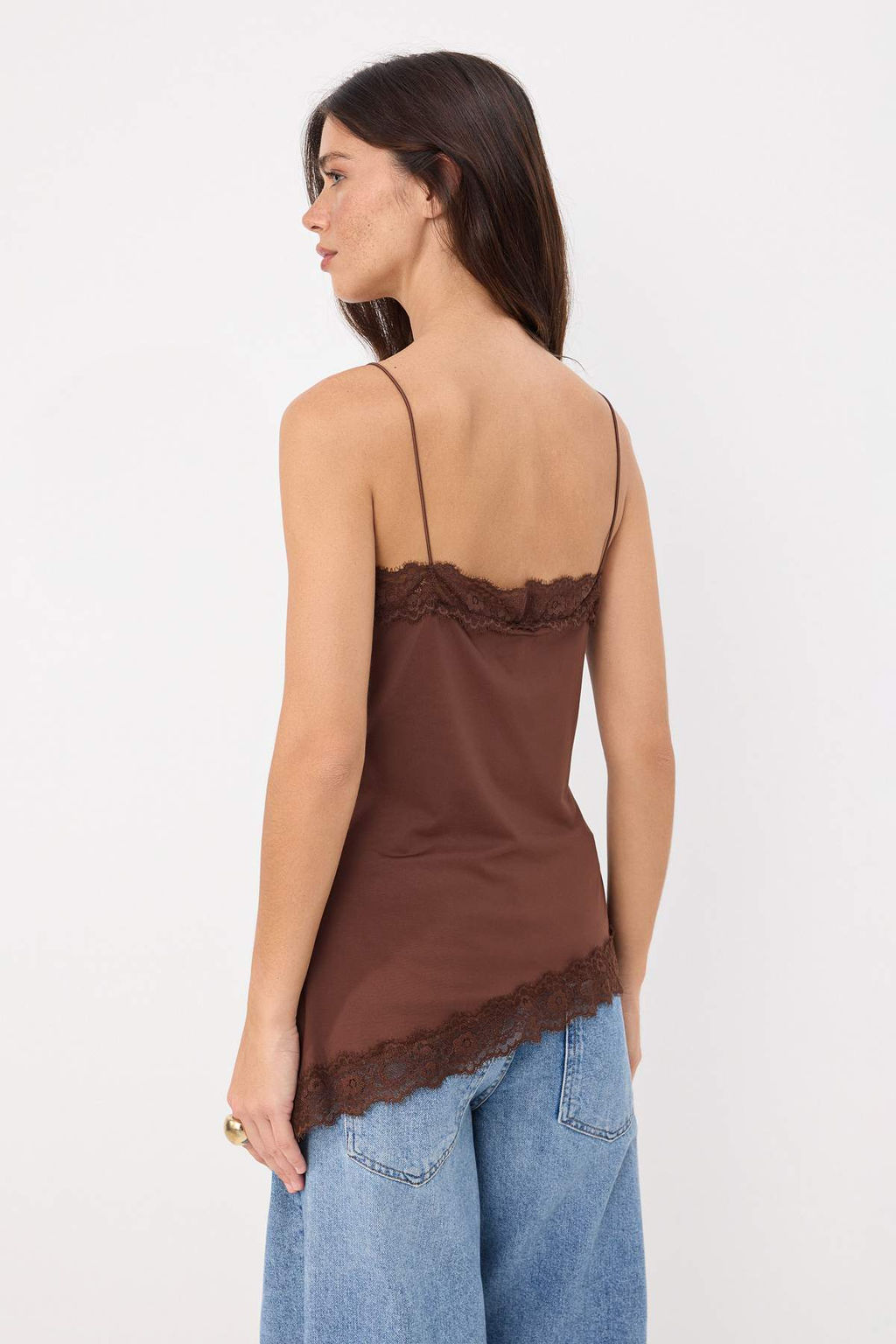 Kahverengi Regular/Normal Kal?p V Yaka Kolsuz Dantel Detayl? Krep Orme Bluz TWOSS26BZ00825