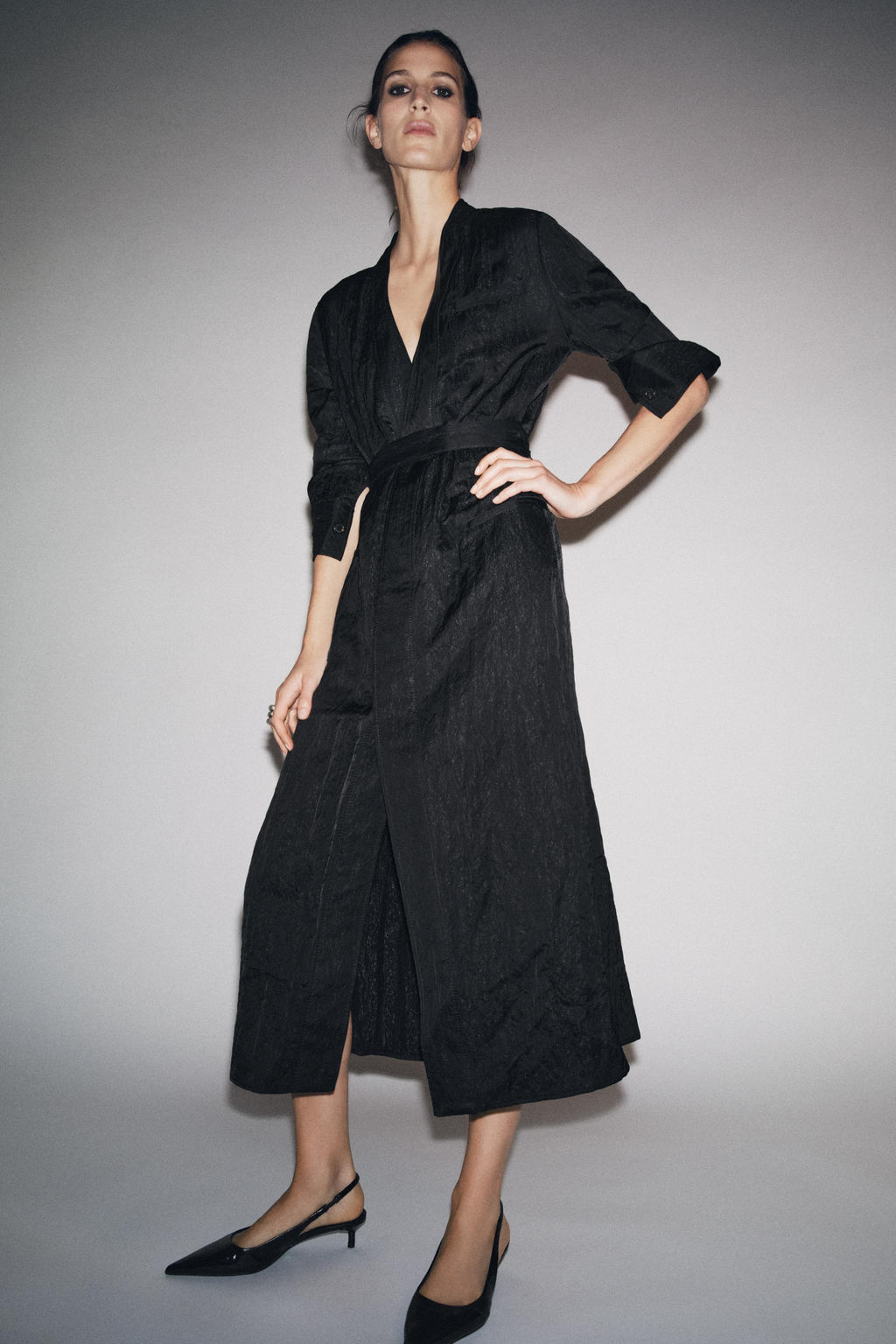 ZW COLLECTION LIMITED EDITION CRINKLED SATIN DRESS - Zara фото 6