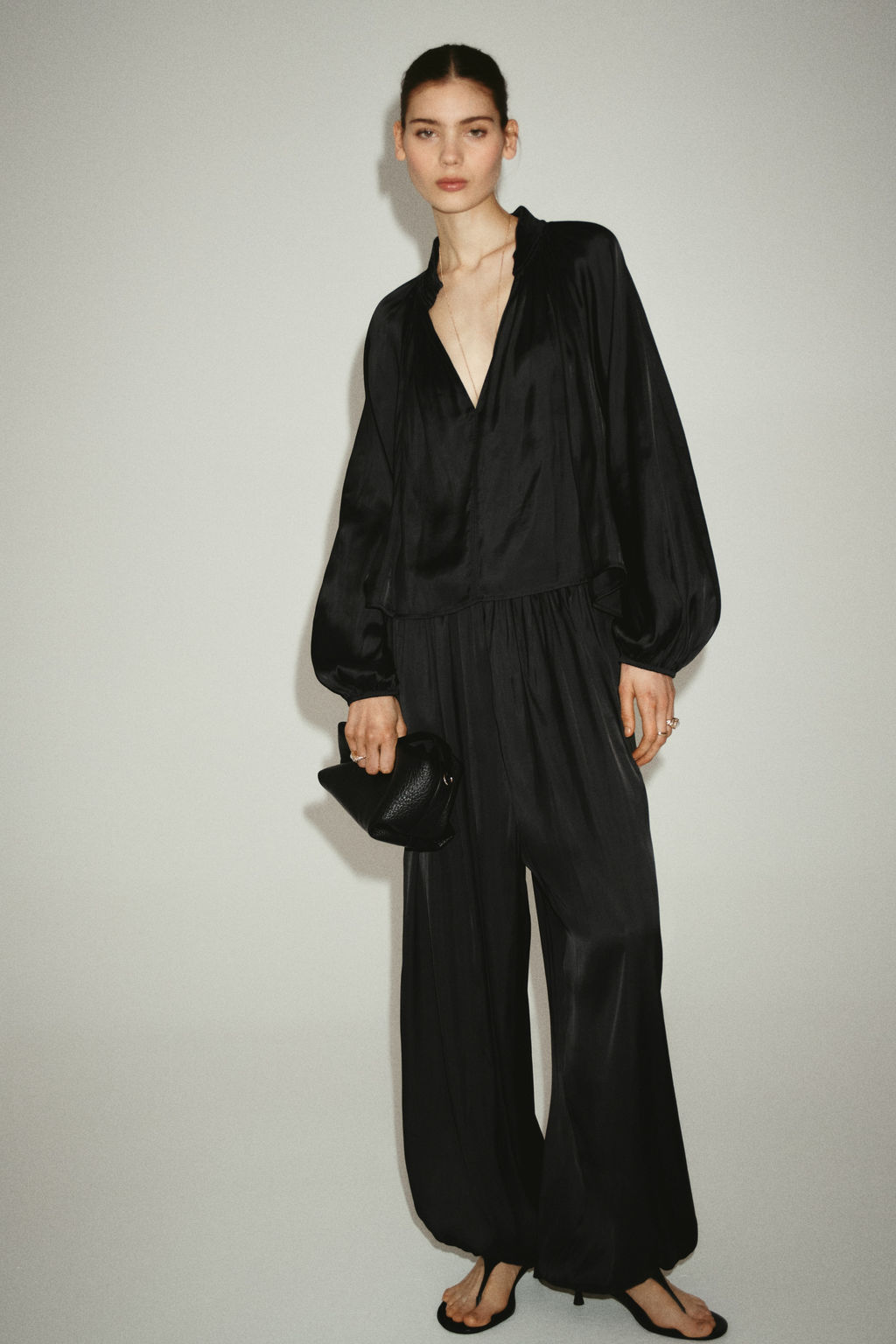 Blusa oversize con escote en V - H&m фото 3