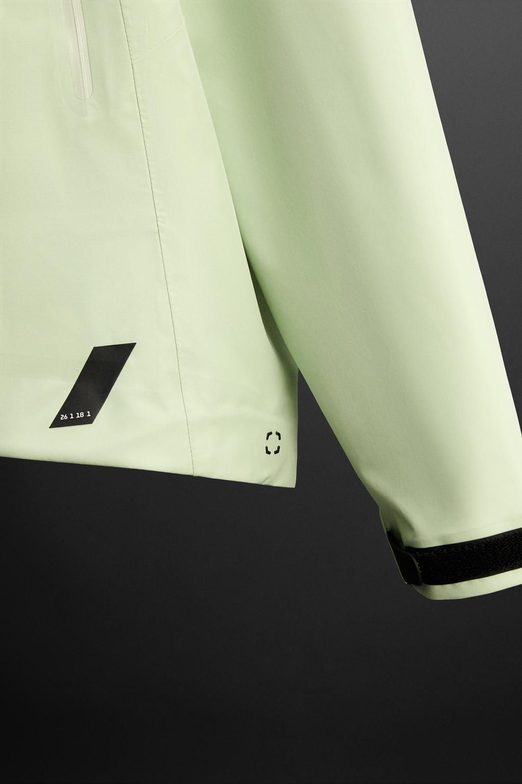 WATERPROOF TECHNICAL JACKET - Zara фото 31