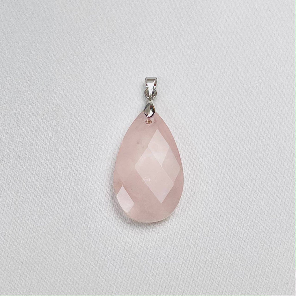Кулон из мадагаскарского Розового кварца