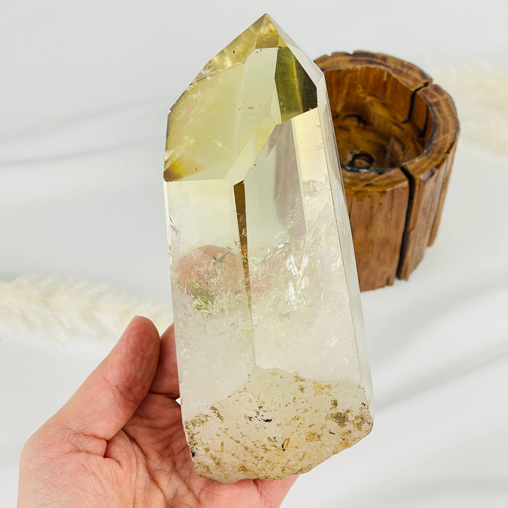 Кристалл из Цитрина на подставке