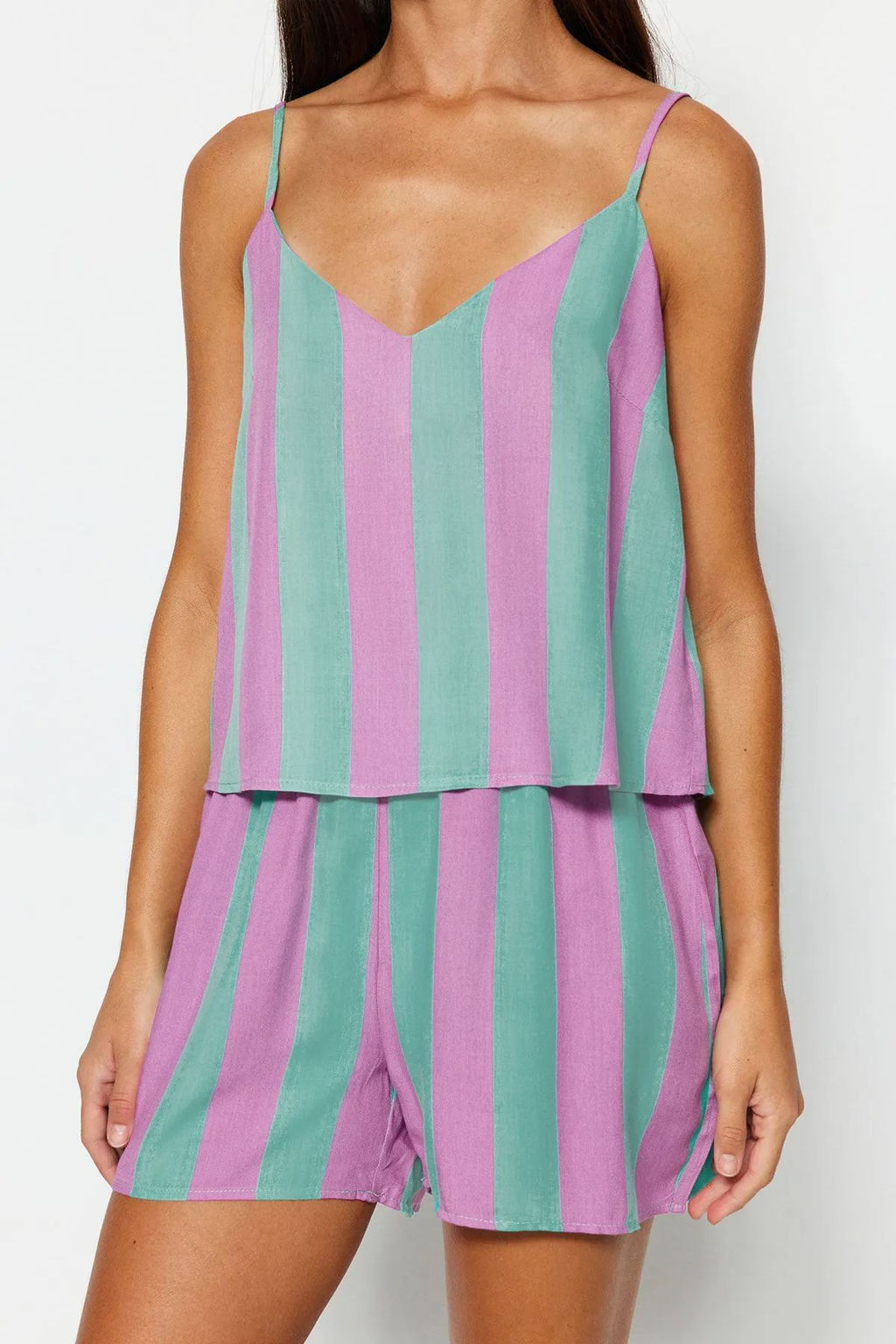 Trendyolmilla Pembe Cizgili Ip Ask?l? Viskon Sortlu Dokuma Pijama Tak?m? THMSS23PT00225 фото 21