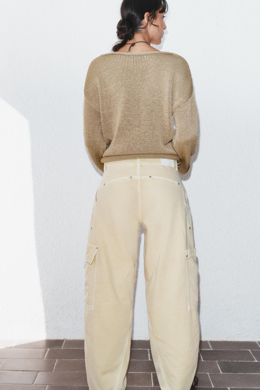 JEANS Z1975 BARREL TIRO MEDIO CARGO / Crudo medio - Zara фото 3