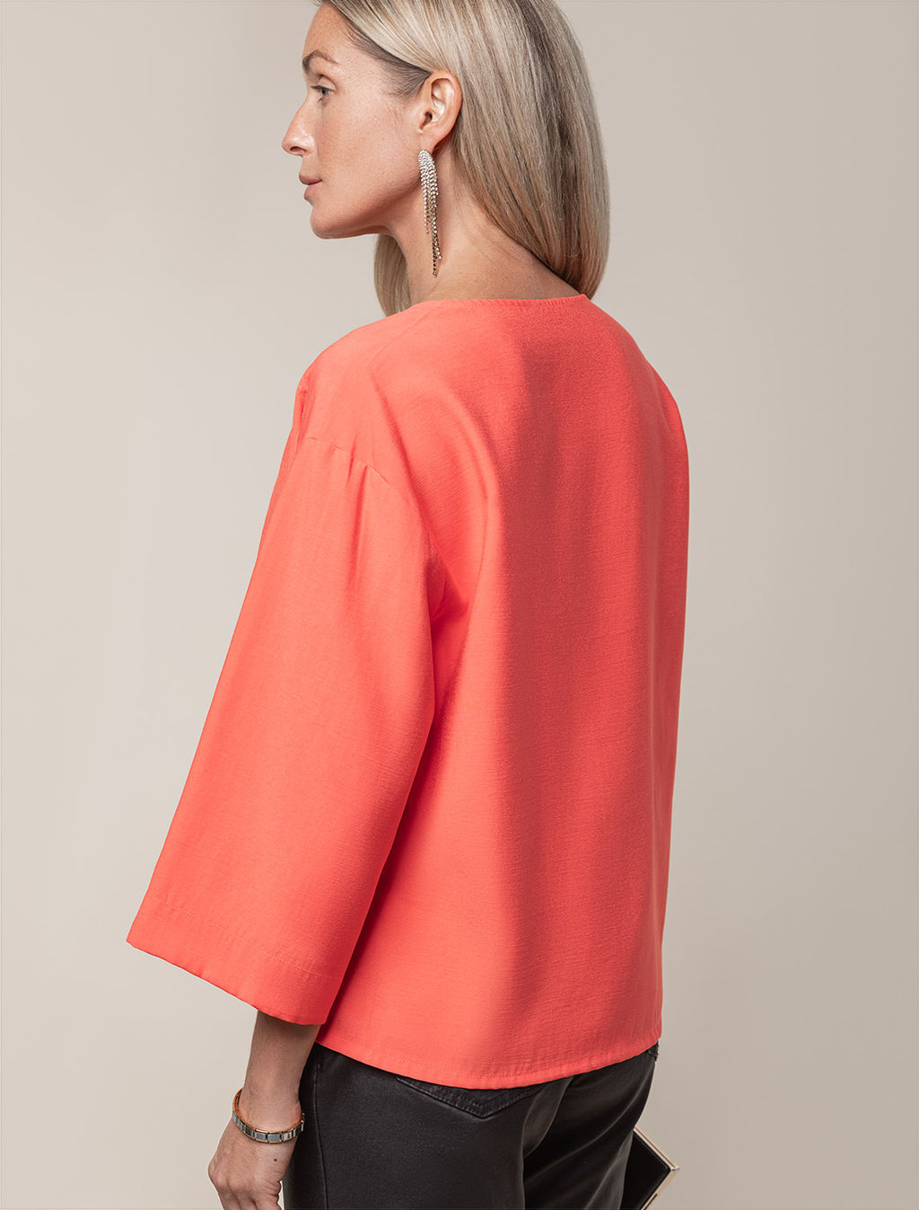 VILATTE / Свободная блузка из плотного лиоцелла