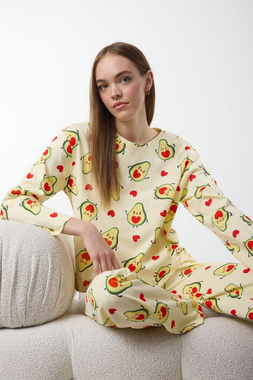 Yesil-Cok Renkli %100 Pamuklu Avokado ve Kalpli Orme Pijama Tak?m? THMAW25PT00078 - Trendyolmilla фото 2