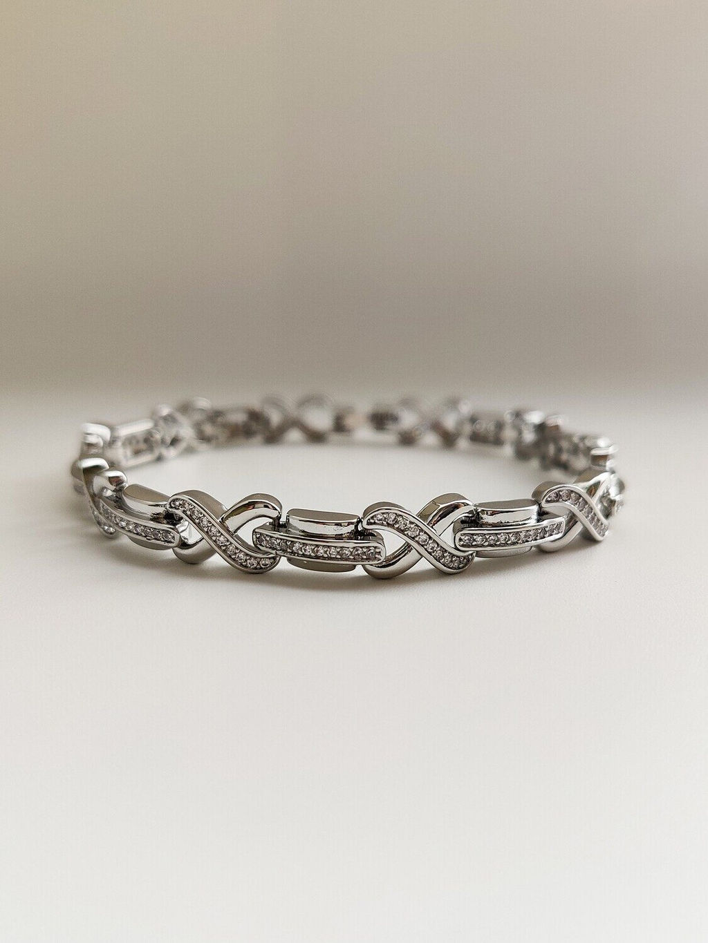 Браслет с цирконами