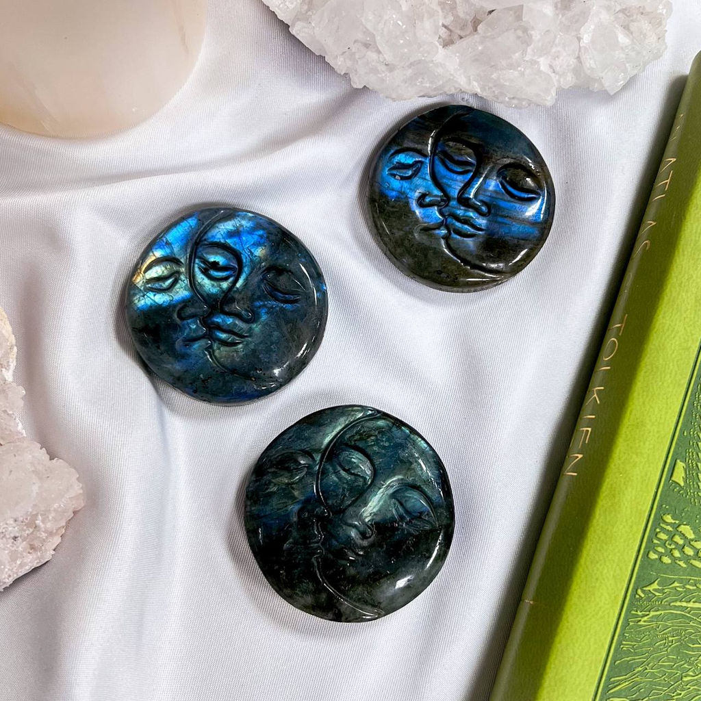 Фигурка резная "День-Ночь" из Лабрадора