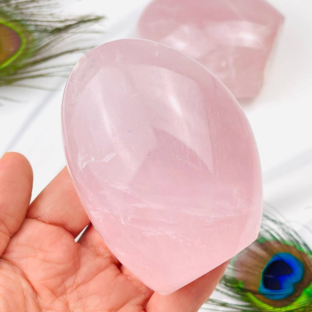 Полированный мадагаскарский Розовый кварц
