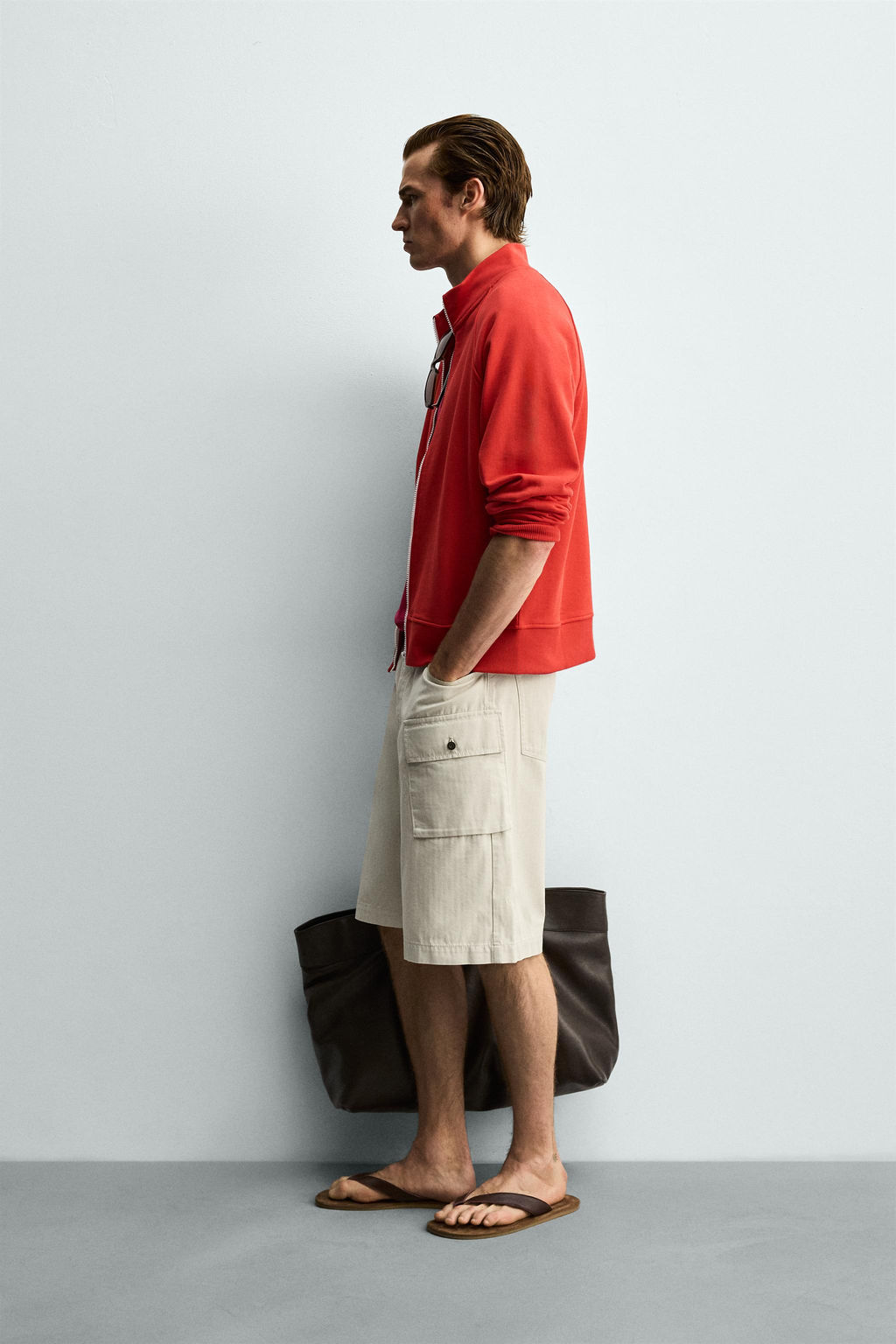 SUDADERA RELAXED FIT CREMALLERA CONTRASTE / Rojo - Zara фото 4