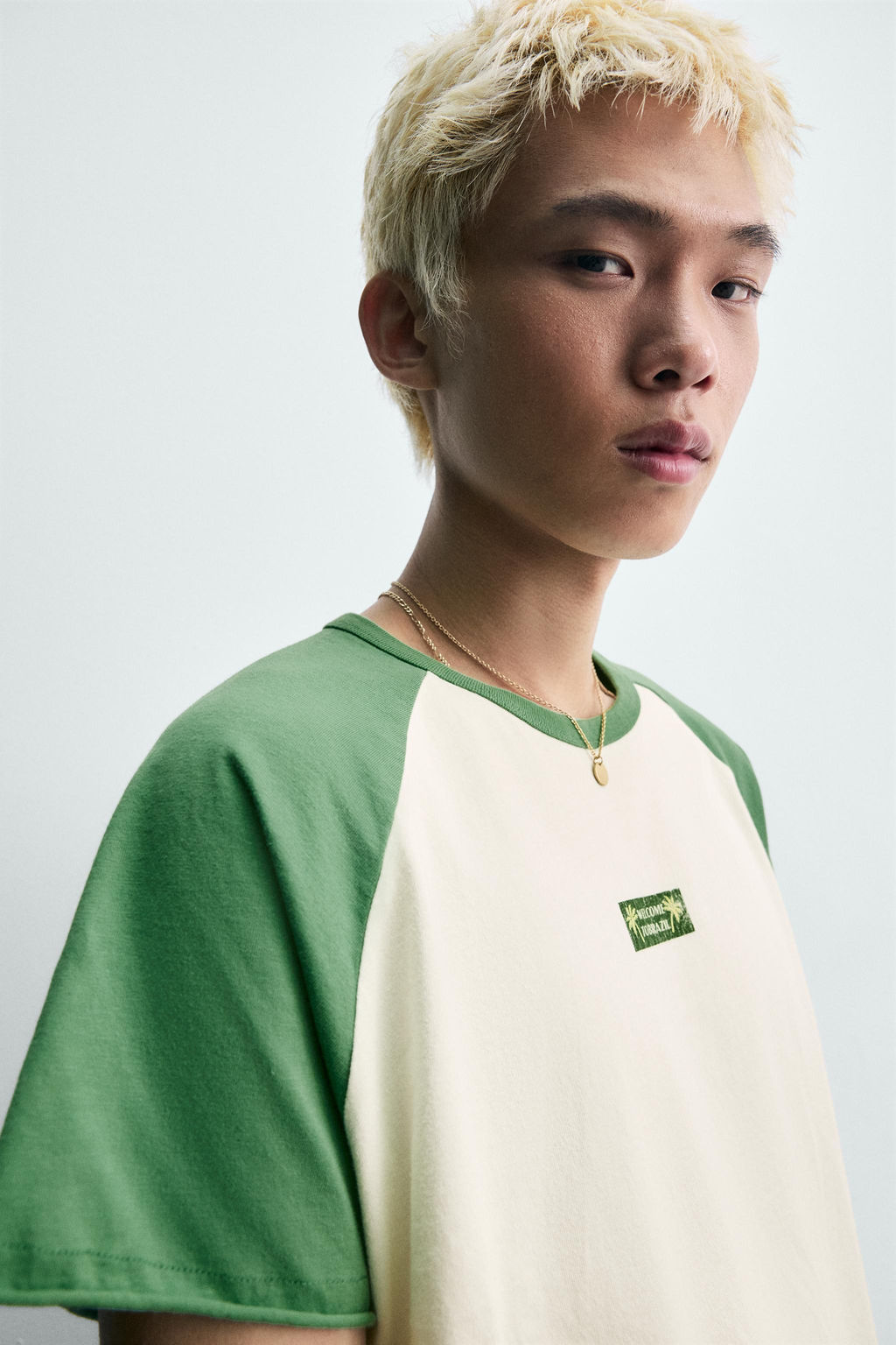 CAMISETA COLOR BLOCK ESTAMPADO BRASIL / Verde / Crudo