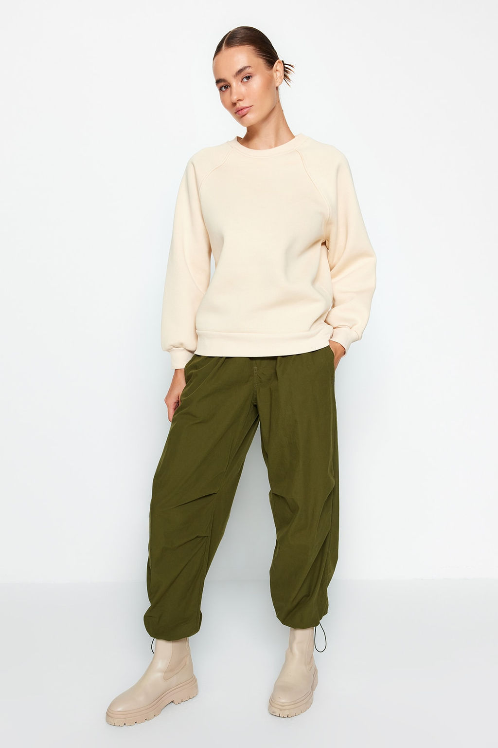 TRENDYOLMILLA Bordo Relaxed/Rahat Kal?p Basic Reglan Kol Bisiklet Yaka Orme Sweatshirt TWOAW24SW00104 фото 19