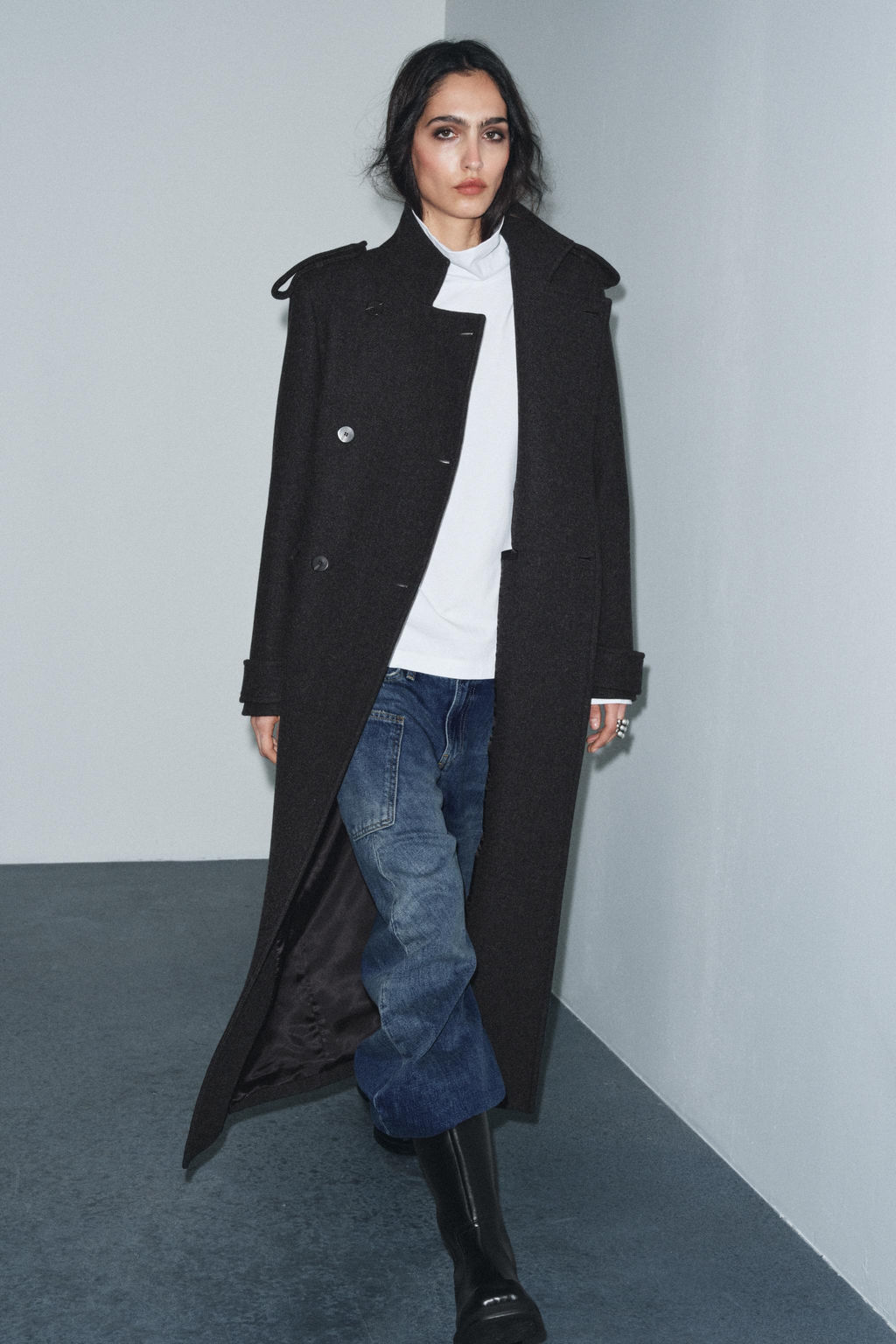 ZW COLLECTION LIMITED EDITION LONG WOOL COAT - Zara фото 6