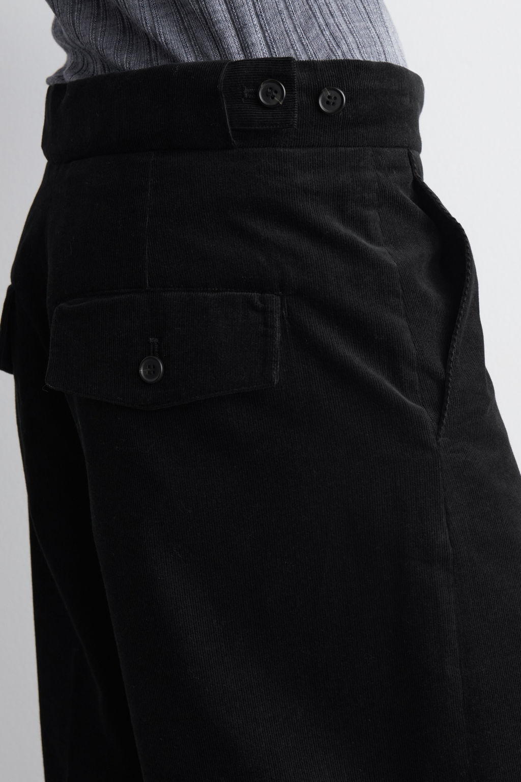 PANTALONES CROPPED DE PANA - H&m фото 3