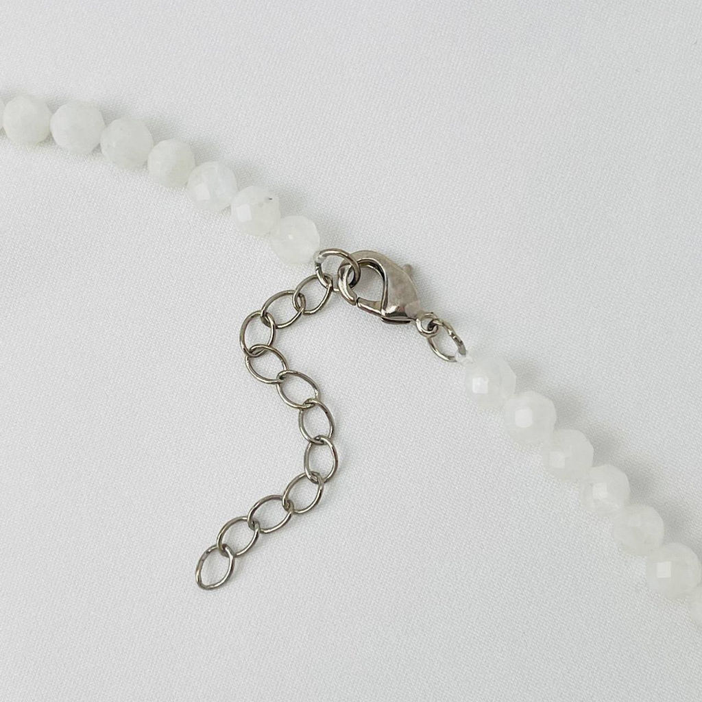 Бусы из Лунного камня огранка