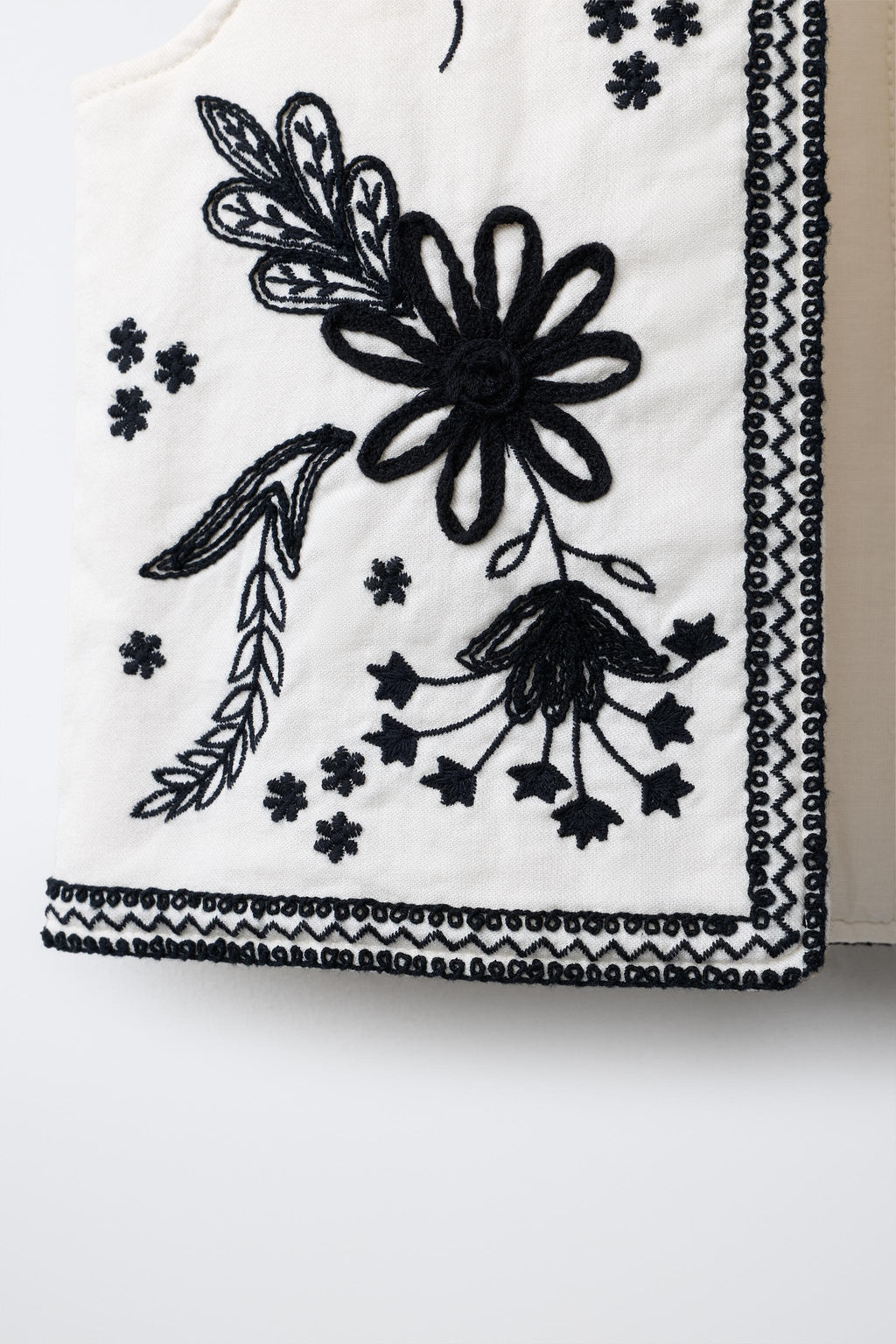 CHALECO BORDADO / Blanco - Zara фото 6