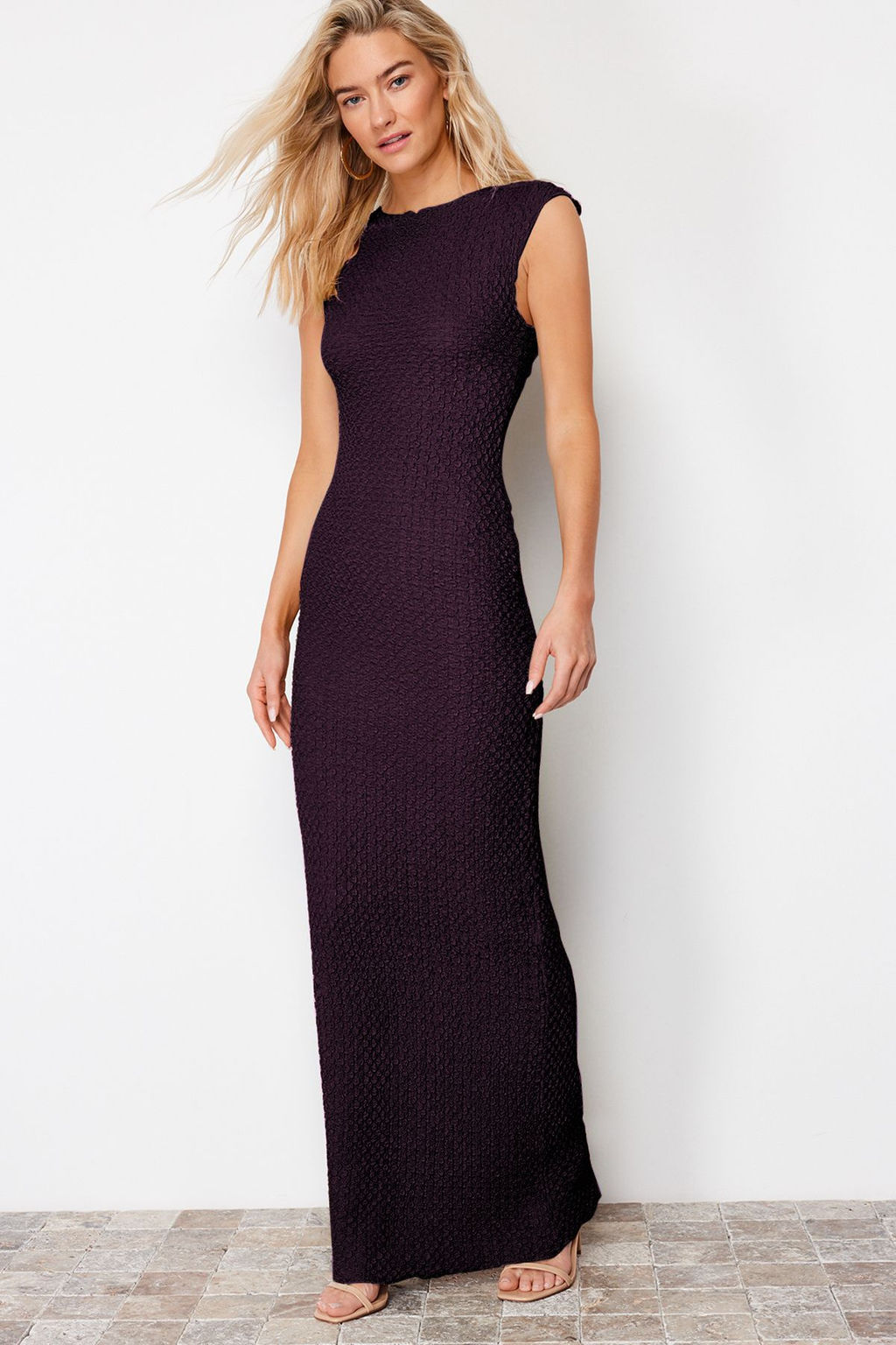 Murdum Dokulu Kumas Fitted/Vucuda Oturan Ay Kol Esnek Orme Midi Kalem Elbise TWOSS24EL00103