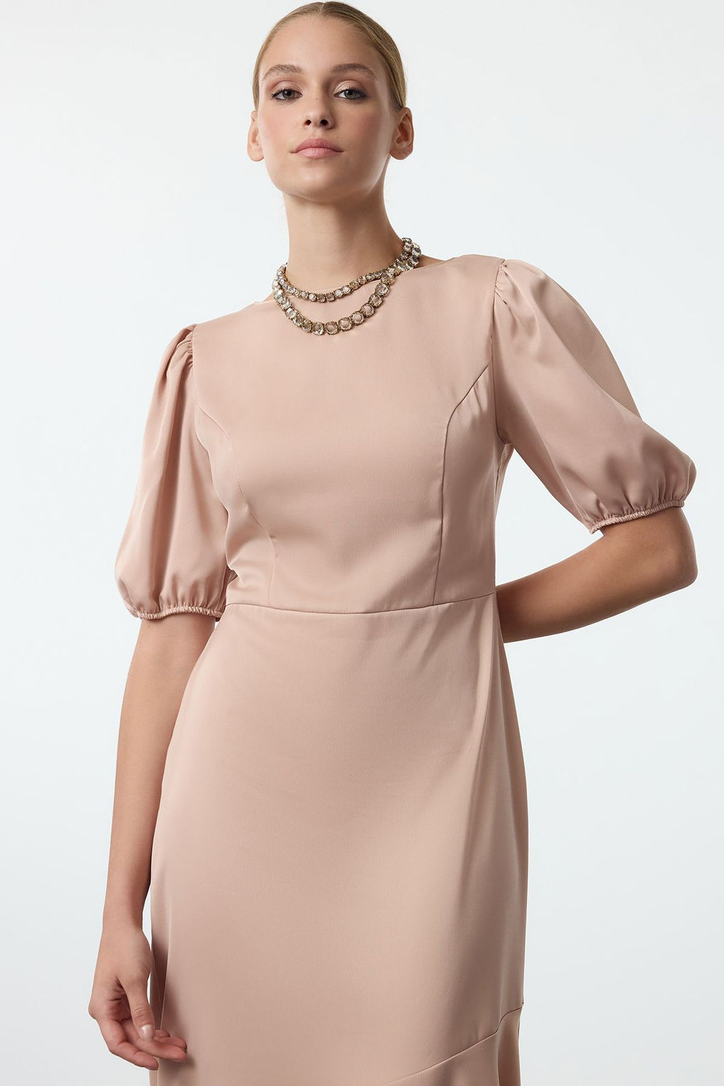 Bej A-Kesim Saten Abiye Gece Mezuniyet Elbisesi TPRSS24EL00286 - Trendyolmilla фото 2