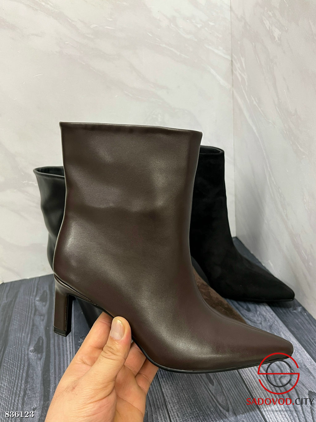 Сапоги женские на каблуке