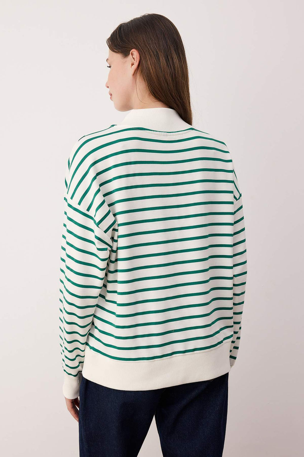 Kahverengi Cizgili Oversize/Genis Kal?p Orme Sweatshirt TWOAW26SW00102 - Trendyolmilla фото 10