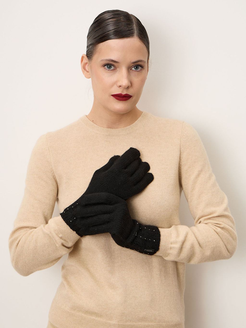 Перчатки из кашемира 18-23-201-0C черные