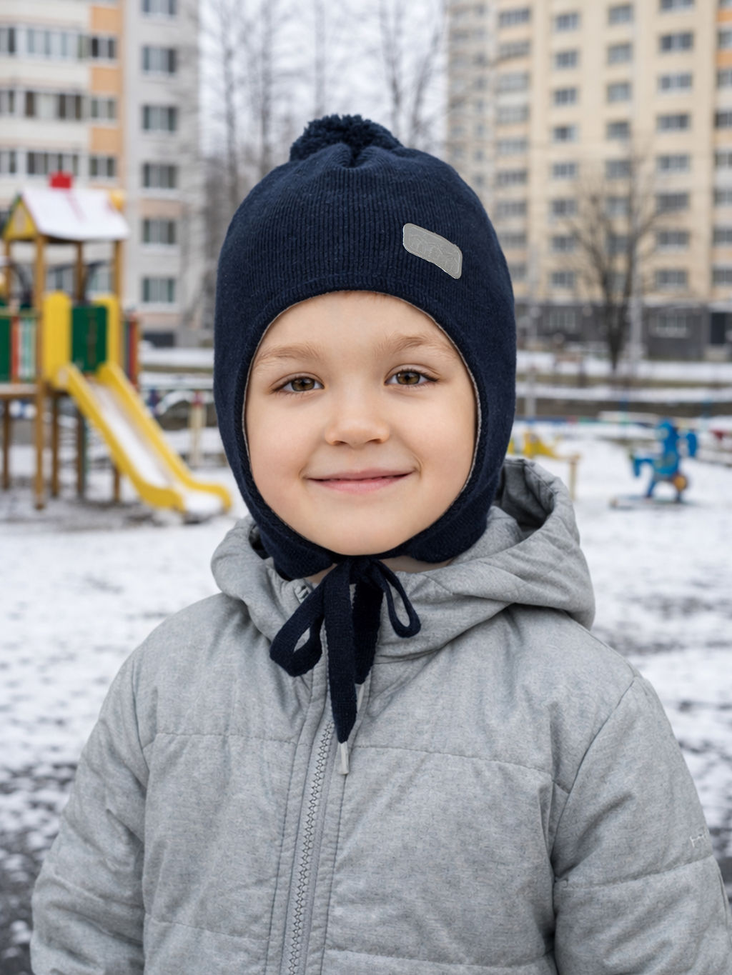 Шапка вязаная темносиняя