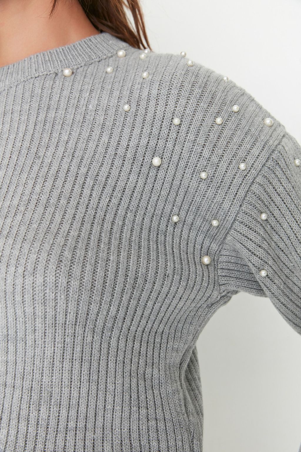 Gri Inci Detayl? Bisiklet Yaka Triko Kazak TWOAW22KZ1493 - Trendyolmilla фото 4