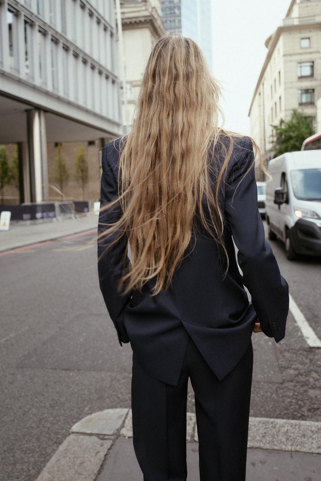 COLLARLESS BLAZER - Zara фото 4