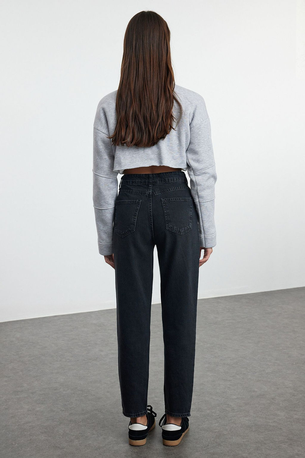 Siyah Yuksek Bel Mom Jeans TWOAW25JE00072 - Trendyolmilla фото 6