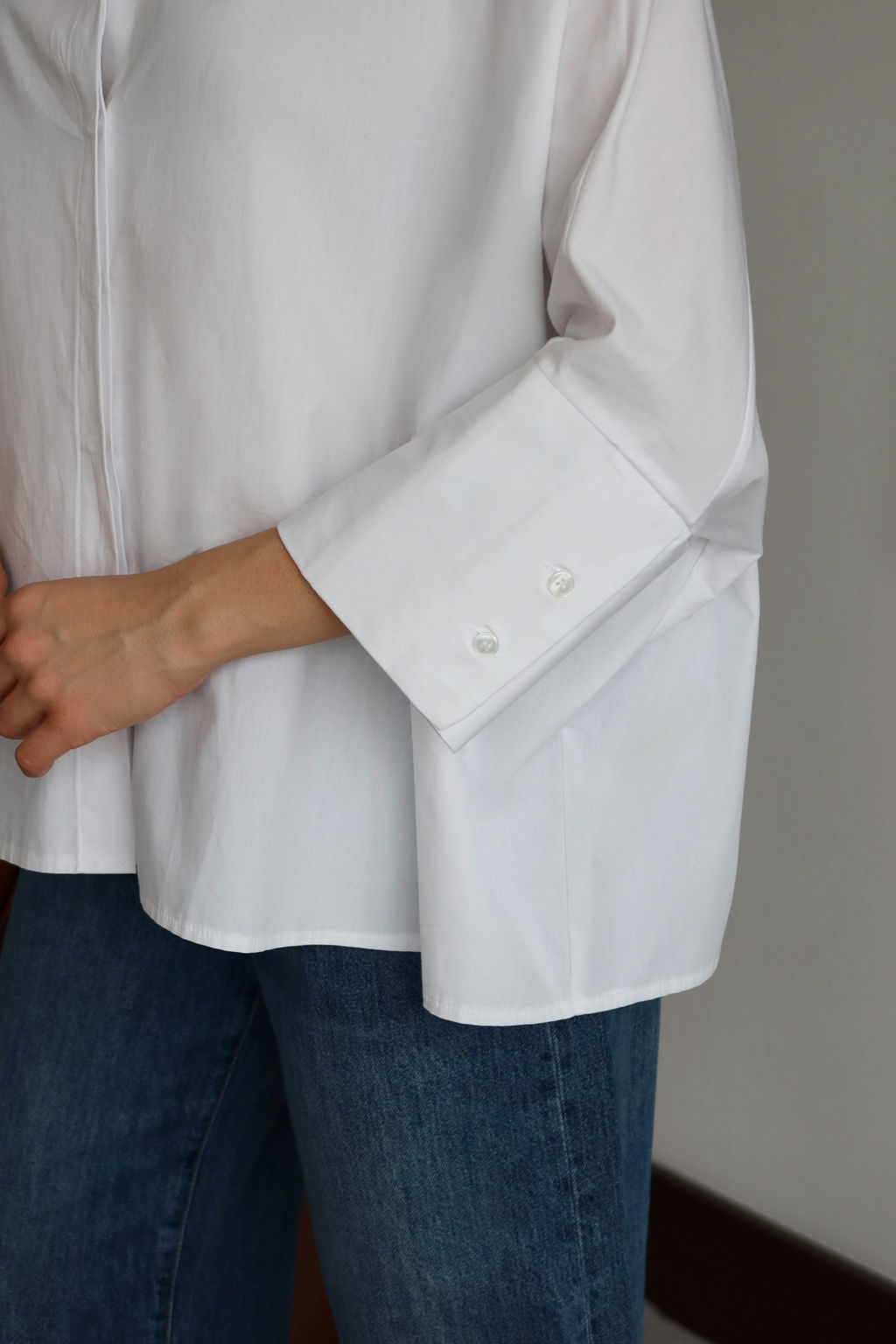 Beyaz Genis Mansetli Oversize Dokuma Gomlek TWOAW26GO00130 - Trendyolmilla фото 3