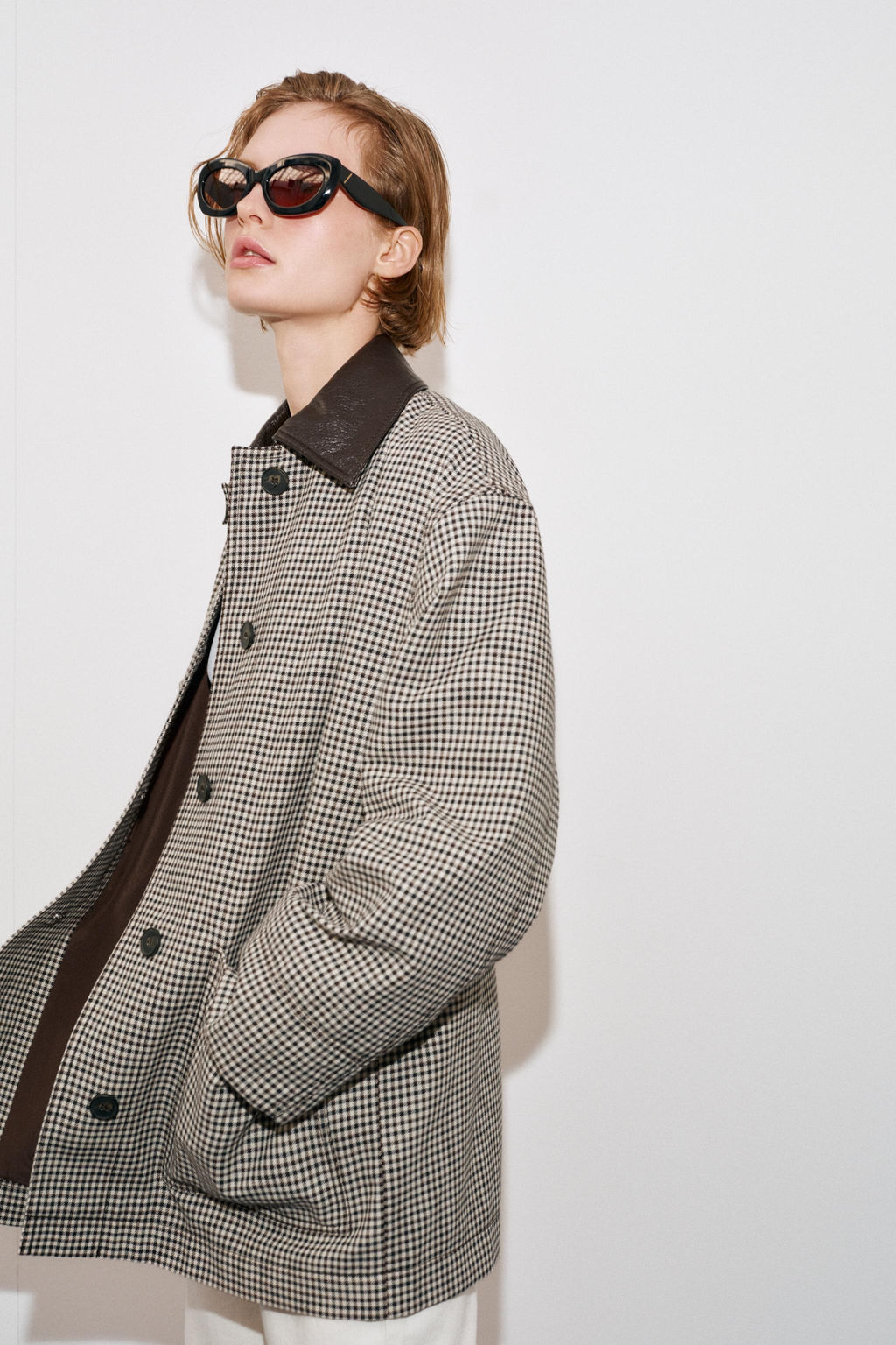 CHAQUETA PATA DE GALLO ACABADOS EFECTO PIEL / Negro / Crudo - Zara фото 5