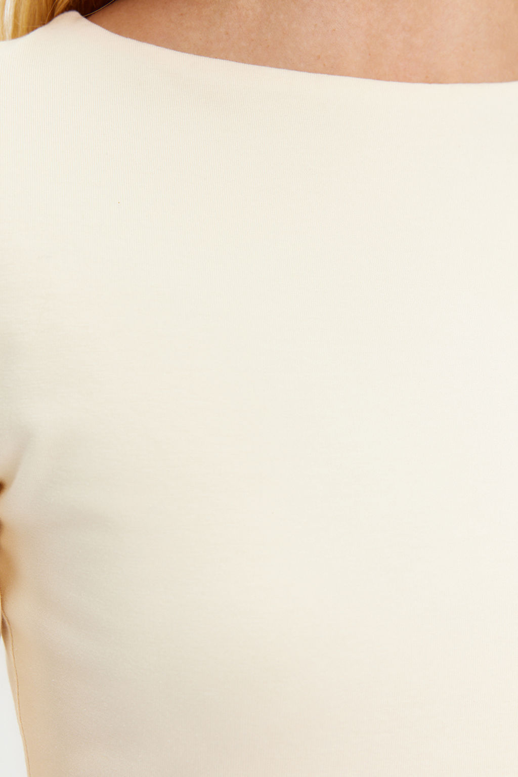 Tas Fitted/Vucuda Oturan Kay?k Yaka K?sa Kollu Pamuklu Esnek Orme Bluz TWOSS24BZ00076