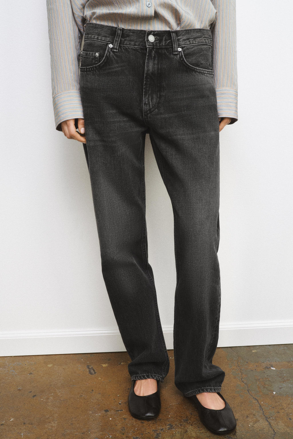 ZW COLLECTION MID-WAIST STRAIGHT JEANS - Zara фото 2