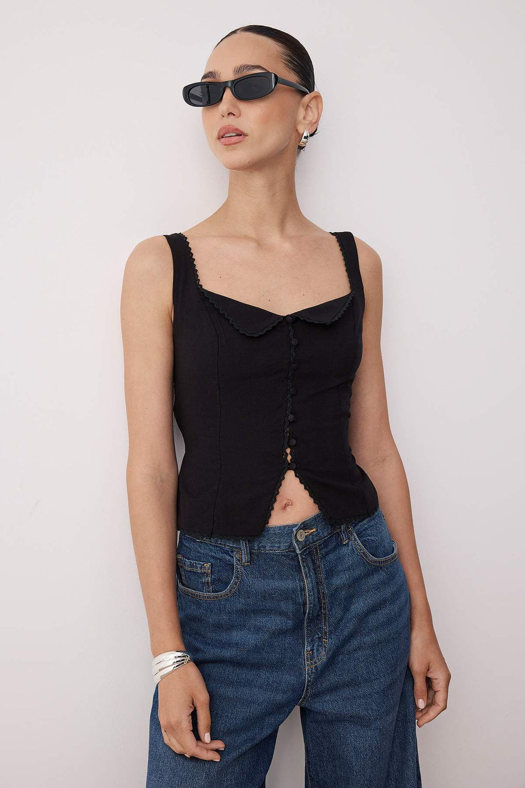 Trendyolmilla Ekru Fitted Arkadan Baglamal? Ask?l? Dokuma Bluz TWOSS25BZ00553 фото 2