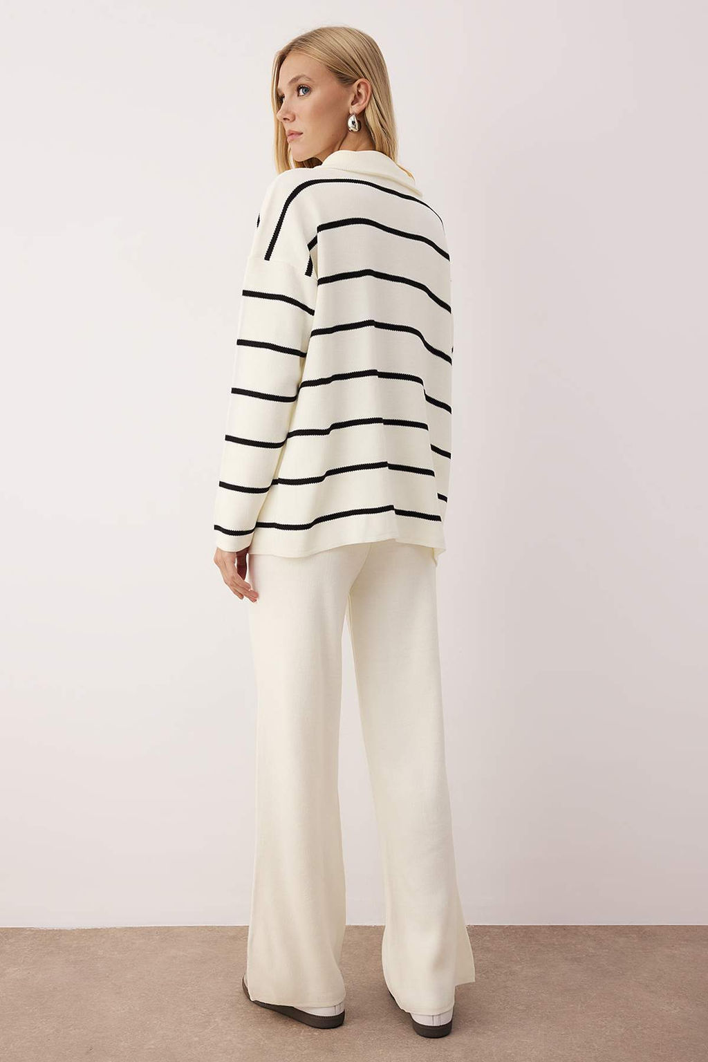 Ekru Genis Kal?p Fermuarl? Triko Alt-Ust Tak?m TWOAW24AU00025