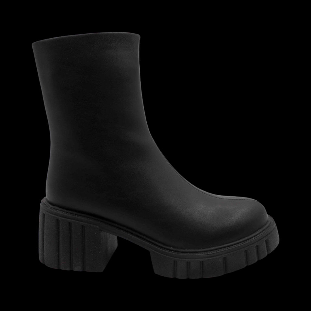 Ботинки из натуральной кожи на меху РМ-085-1 черные