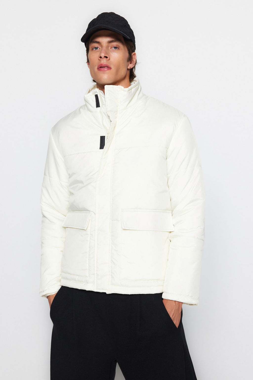 TRENDYOL MAN Ekru Regular Fit Cepli Sisme K?sl?k Mont TMNAW22MO0090 - Trendyolmilla фото 2