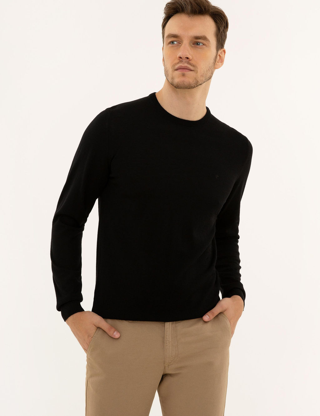 Черный базовый трикотажный свитер с круглым вырезом - Cacharel фото 7