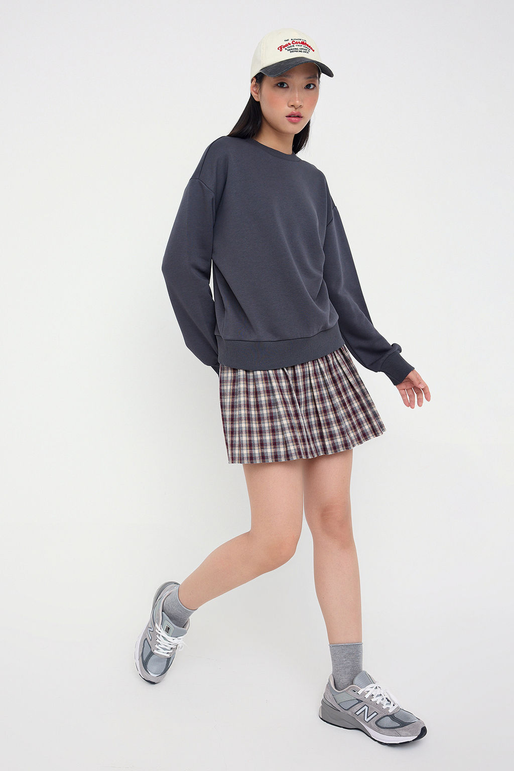 Murdum Kal?n Sardonsuz Oversize/Genis Kesim Bisiklet Yaka Orme Sweatshirt TWOAW26SW00028 - Trendyolmilla фото 5