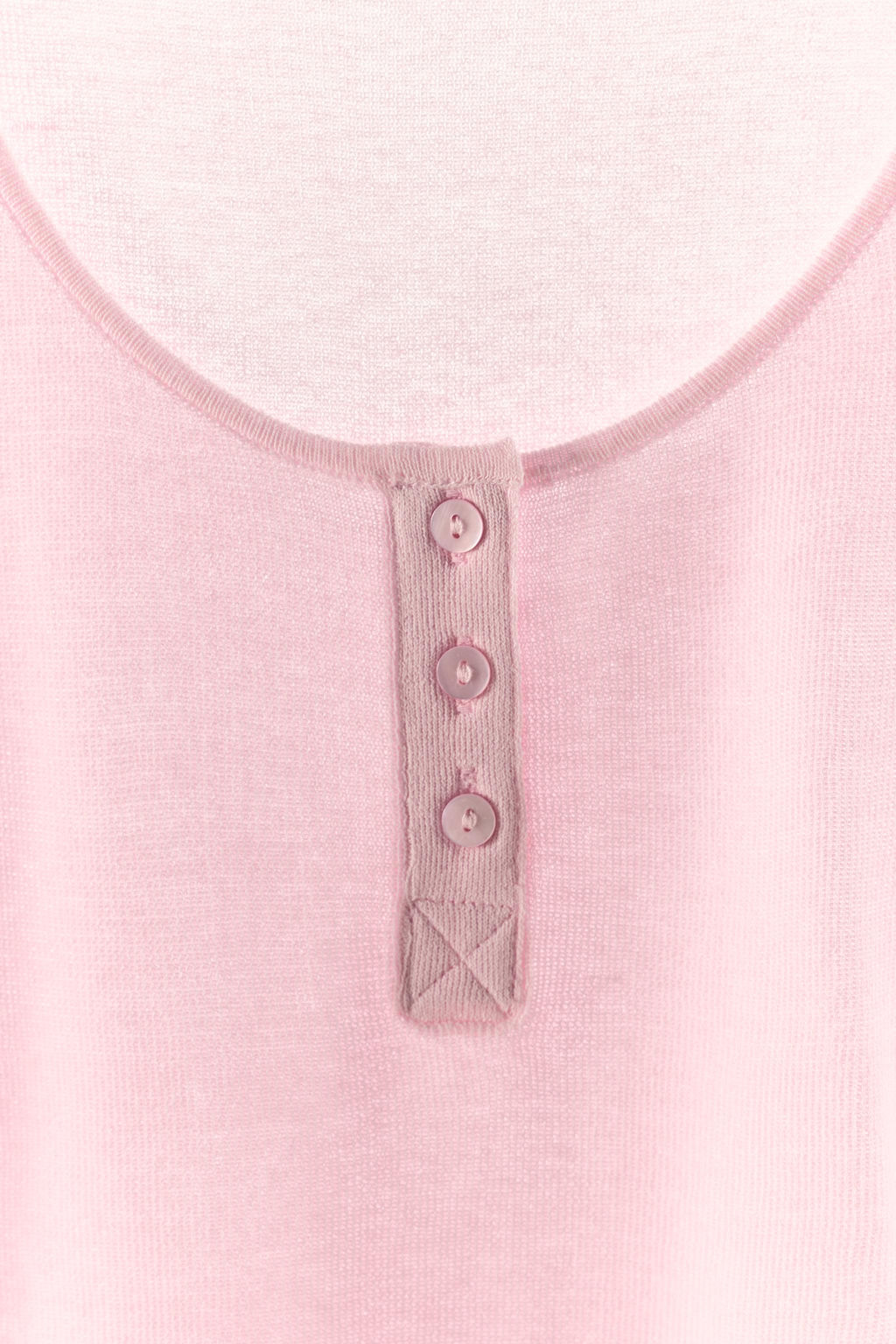 CAMISETA PUNTO BOTONES / Rosado