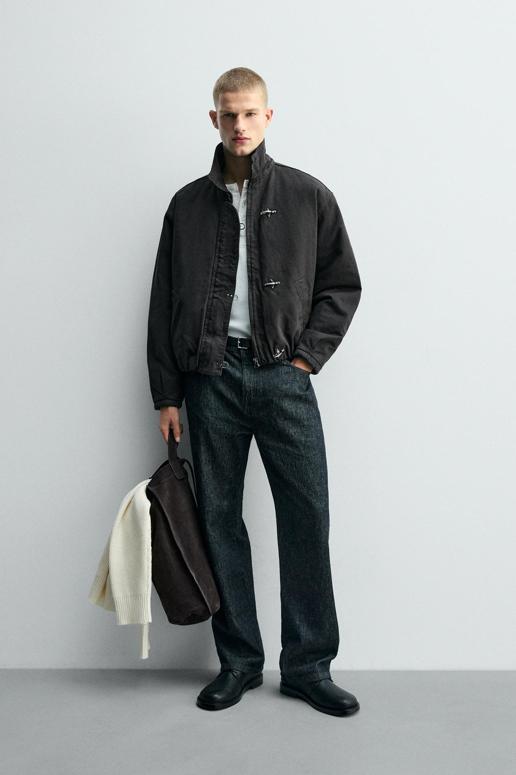 CROPPED FIT JACKET WITH METAL TOGGLES