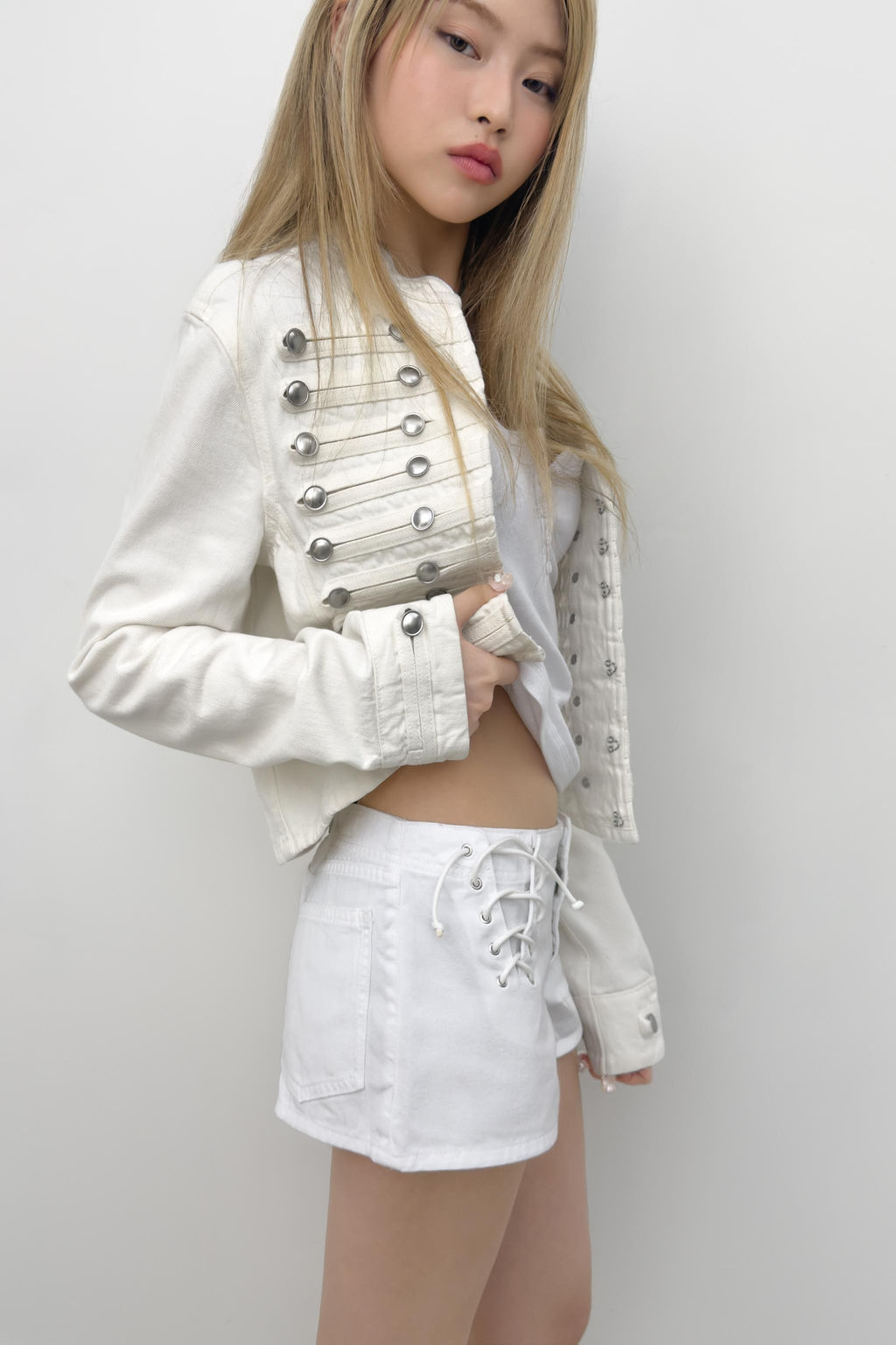CHAQUETA DENIM TRF ENTALLADA BOTONES / Blanco roto - Zara фото 3