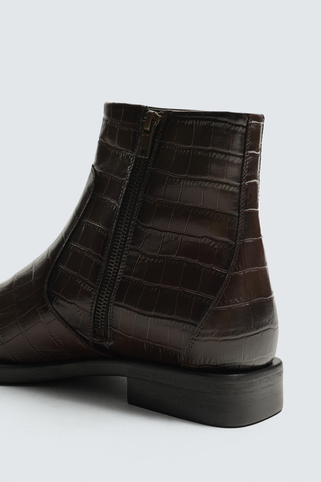 CROCODILE EMBOSSED LEATHER BOOTS - Zara фото 6